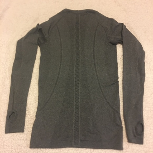 (SOLD)Lululemon Swiftly Long Sleeve Shirt - Picture 2 of 5